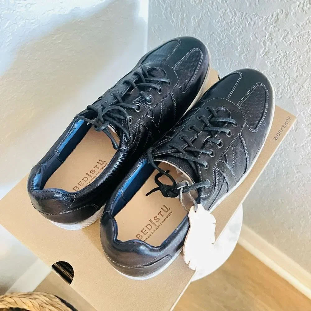 BED STU Men's Muller Leather Sneaker, Pre-Scuffed, Designer, Navy, Size 10.5 NWT